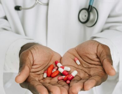 Gastrite: O Guia Completo sobre Causas, H. Pylori e o que Comer para se Curar