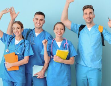 100 Títulos sobre Enamed (Exame Nacional de Avaliação da Formação Médica)